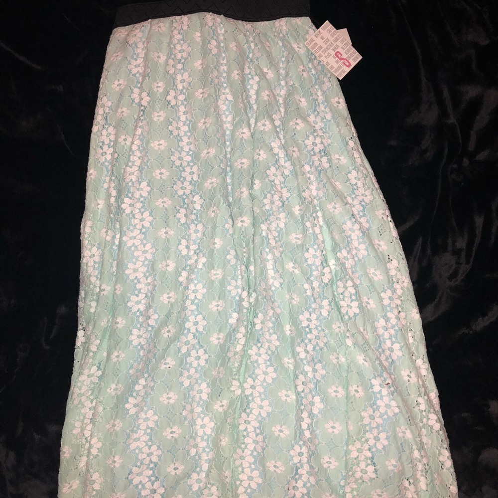 LulaRoe Lucy maxi skirt
